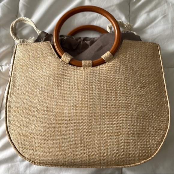Summer straw bag with wooden handle | New - Picture 8 of 9